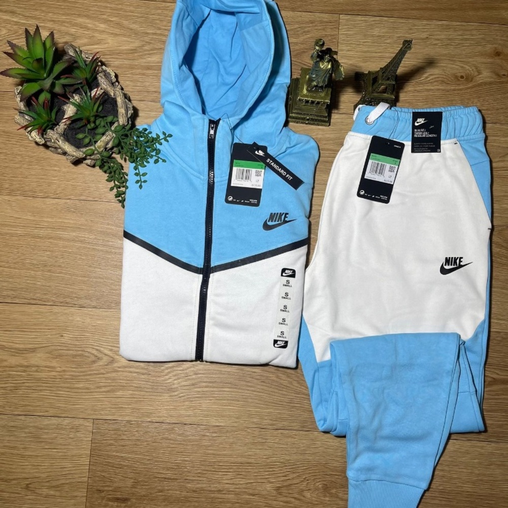 Very nice Nike techs New with tags ready to ship ALL sizes available - Picture 1 of 5